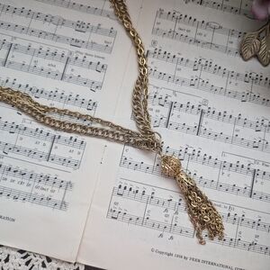 Elegant Gold Tassel Necklace